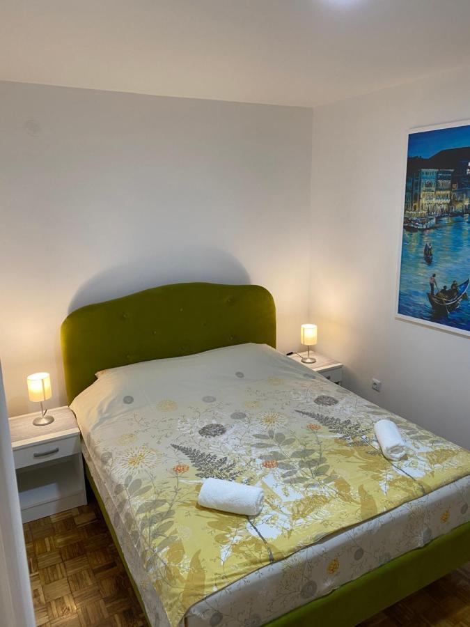 Apartment M วิเชกราด ภายนอก รูปภาพ